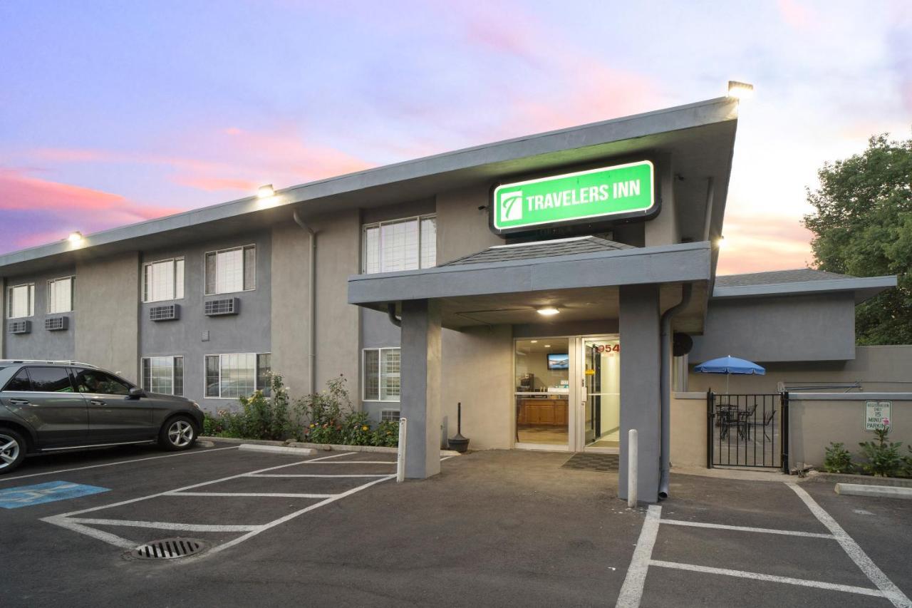 Travelers Inn Medford Buitenkant foto